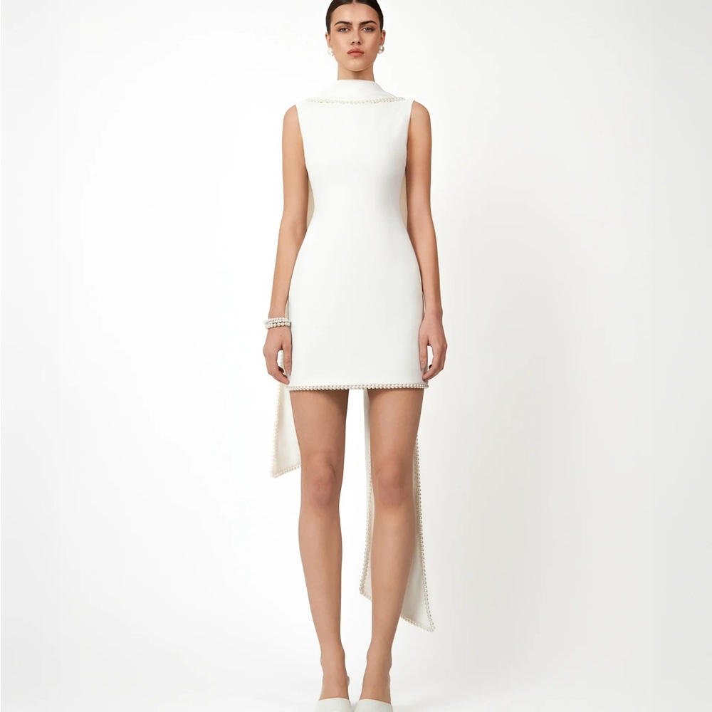 KHANUM’S Kerena Mini Dress / White bridal sleeveless mini dress with pearls